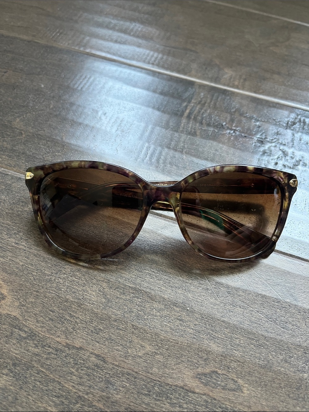 Women's Coach Tortoise Cat-Eye Sunglasses - Scratches Lenses